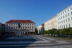 Maximilian Denkmal.JPG